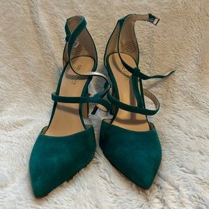 Nine West Tahiya Peacock Heels with T strap in Teal suede size 7.5